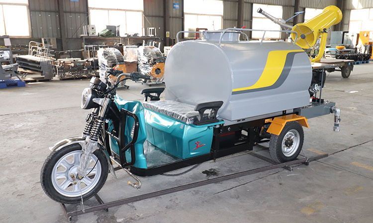 Small Electric Water Spray Tricycle