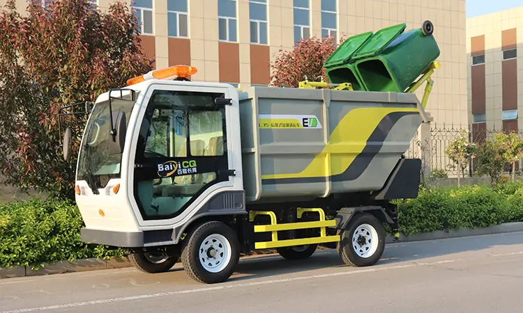How to Correctly Operate a Small Electric Garbage Truck