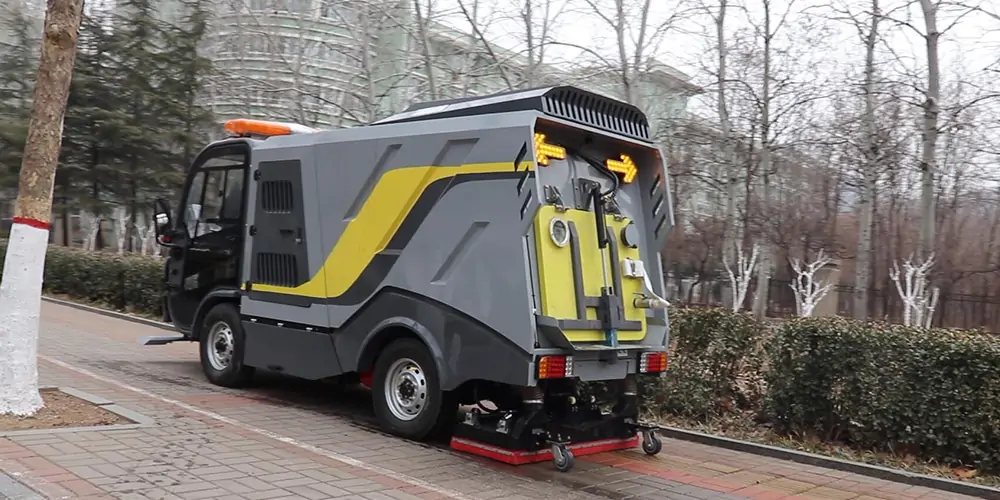 Road Maintenance Vehicle: A Special Vehicle for Sidewalk Cleaning