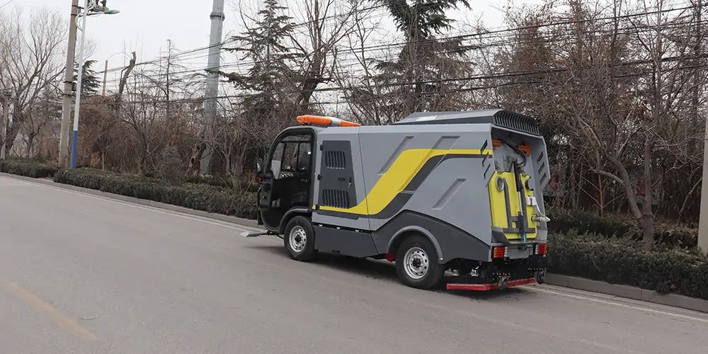 Road Maintenance Vehicle: A Special Vehicle for Sidewalk Cleaning