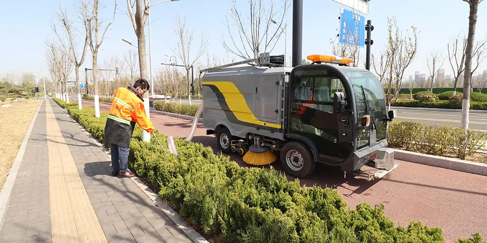 Pure Electric Road Sweeper Vehicle for Urban Sanitation Cleaning