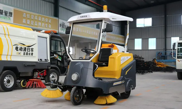The Advantages and Applications of Electric Mini Sweepers