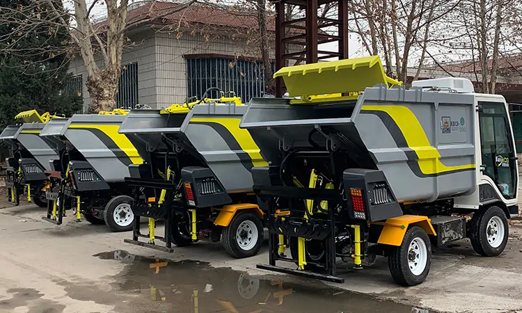 The Advantages of Small Electric Sanitation Vehicles for Urban Cleaning