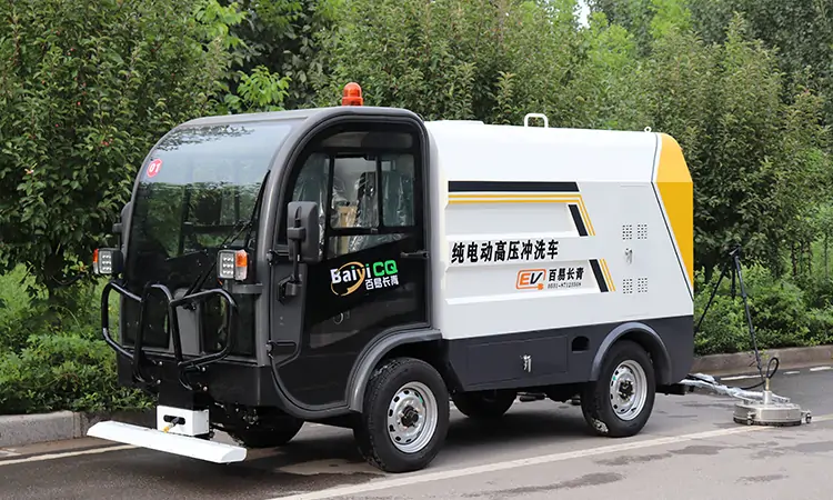 Compact Four-Wheel High-Pressure Cleaning Vehicle: A Brief Overview