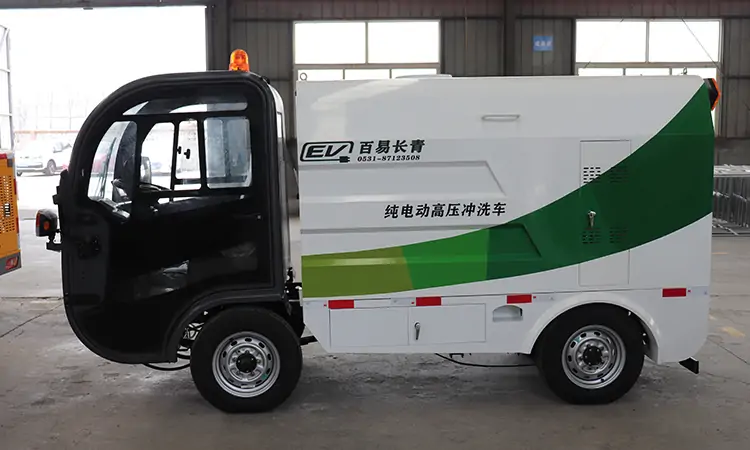 Innovative Sanitation: The Multifunctional High-Pressure Cleaning Vehicle