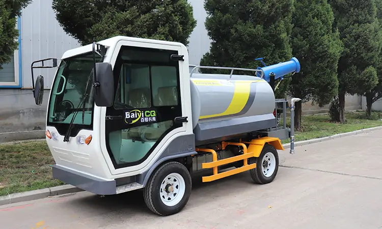 small water truck,Small Electric Four-Wheel Watering Vehicle