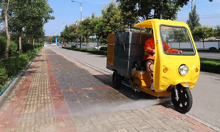 Street Washers Tricycle,Street Washer,Road Washing Machine,Electric Three-Wheeled Road Washer Vehicle