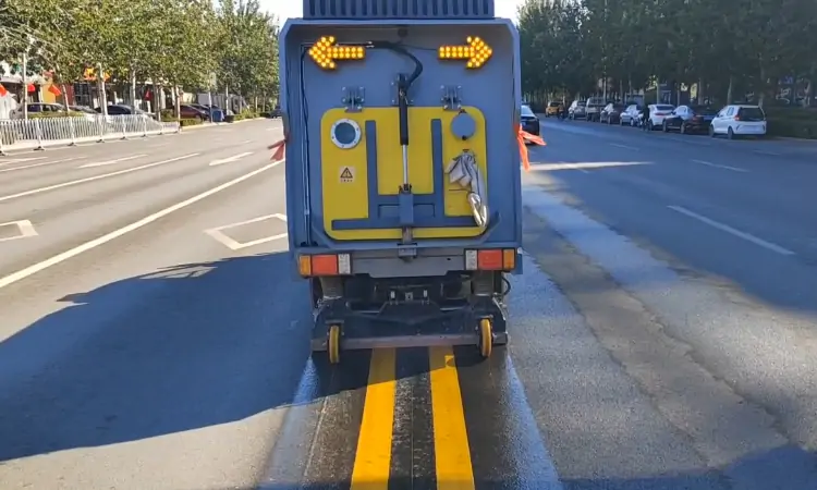 Electric deep cleaning vehicle，All-electric road sanitation vehicle