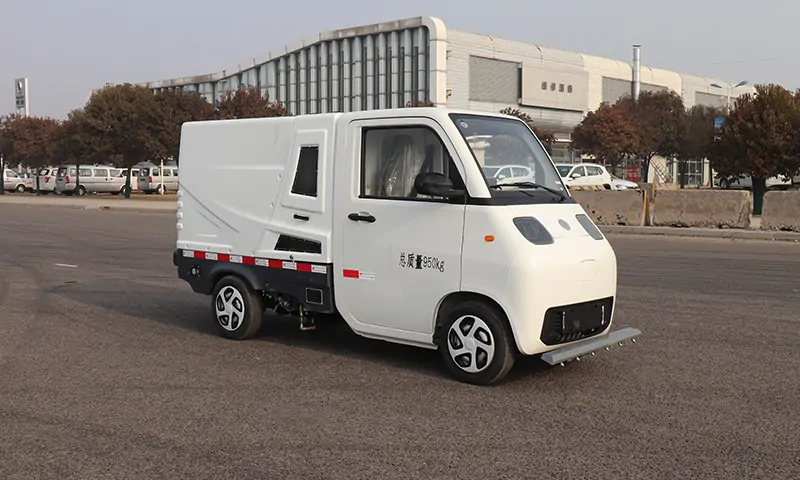 New Energy Multi-Function Urban Cleaning Road Washer Vehicle