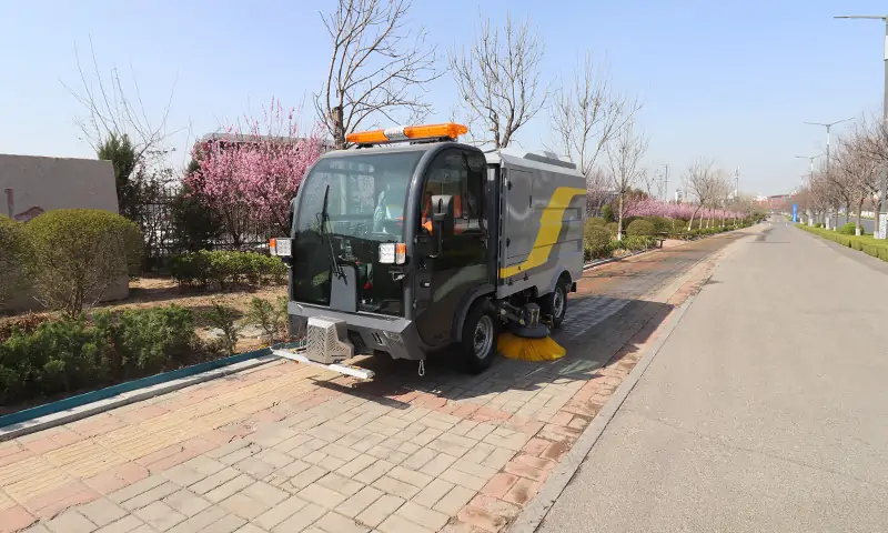 Pure Electric Road Sweeper: The Eco-Friendly Tool for Road Cleaning