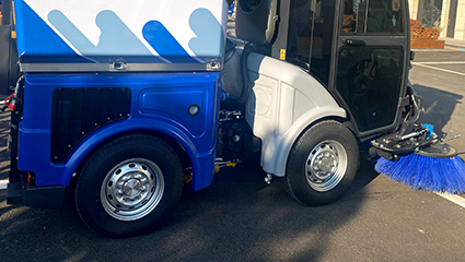 Compact mini fuel road sweeper BY-S750BY-S750Vehicle chassis
