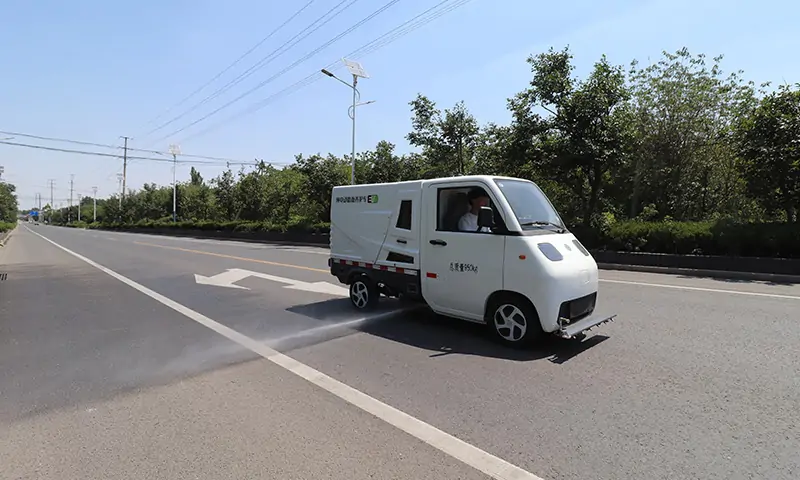 New Energy Road Cleaning Vehicle: Efficient and Eco-Friendly
