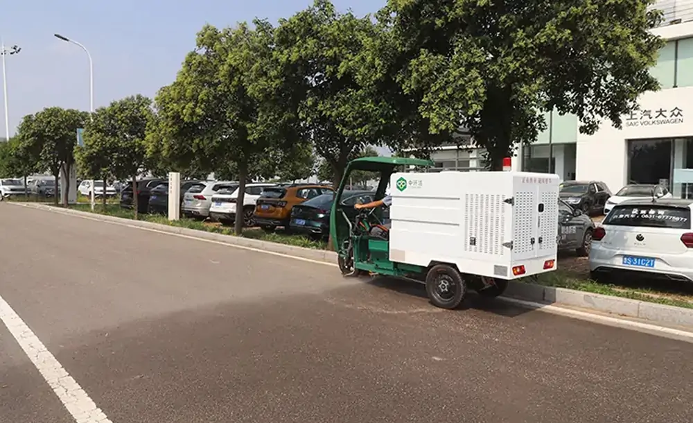 Customized Multi-Functional Street Washing Machine with Side Brush