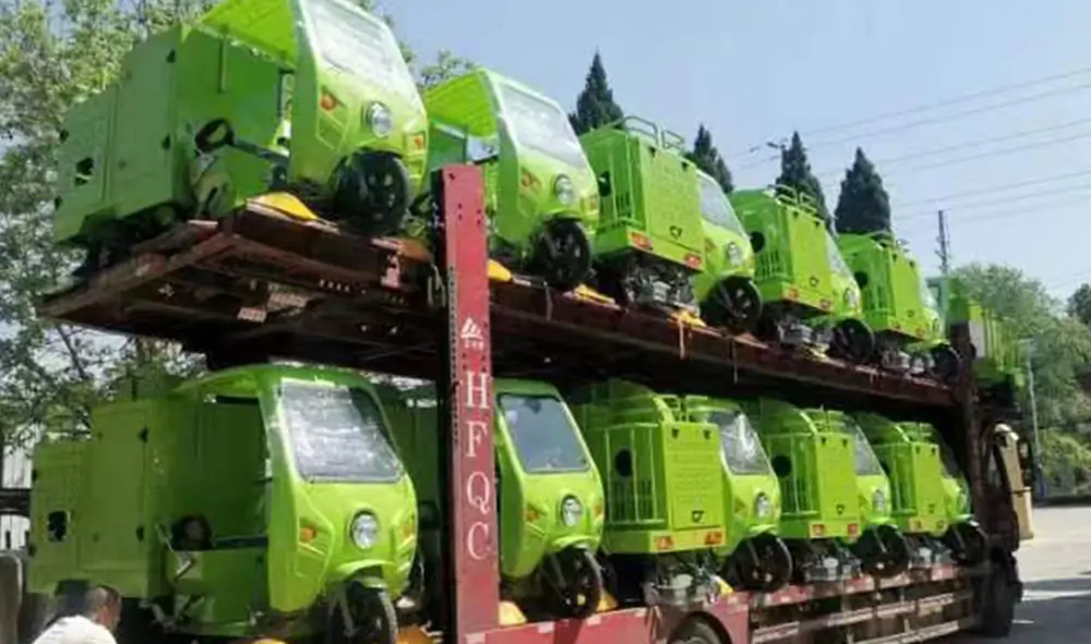 Electric Three-Wheel Leaf Collection Vehicle Shipment