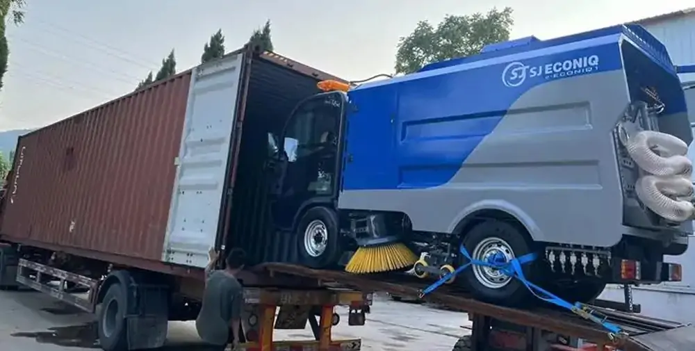 Small Electric Road Sweeper Customized By South Korean Customers