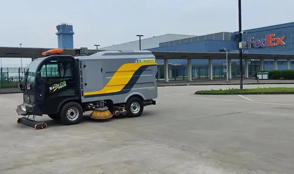 Electric Street Sweeper Arrived at Baiyun Airport