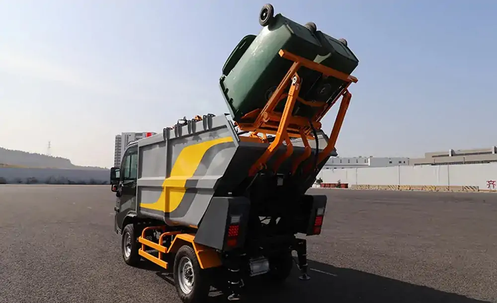 New Rear-Loading Electric Garbage Truck: Professional Garbage Transport Solution