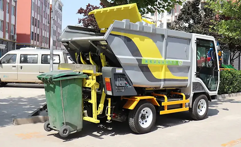 Utilizing Small Rear-mounted Garbage Transport for Property Streets' Waste