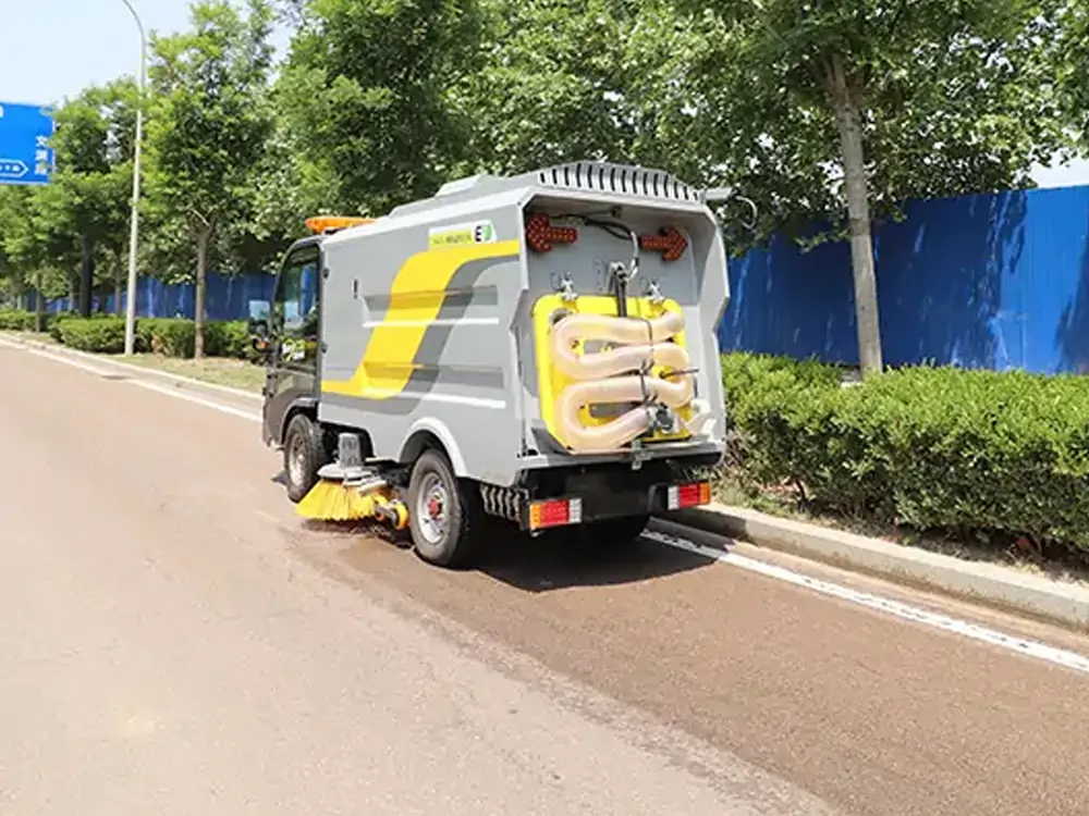 Pure Electric Street Street Sweeper: Bringing Cleaner Grounds to the City