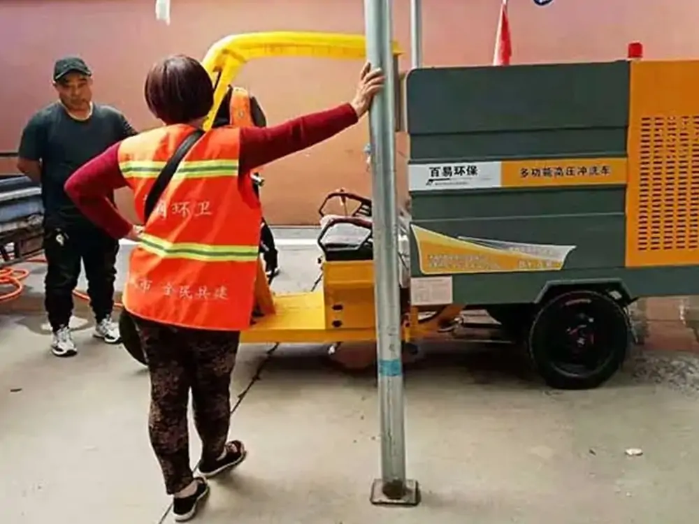 Tangshan Sanitation Company buys electric street washer vehicle