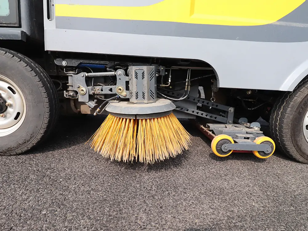 Municipal Street Sweeper: Efficient and Flexible Solution for City Road Cleaning